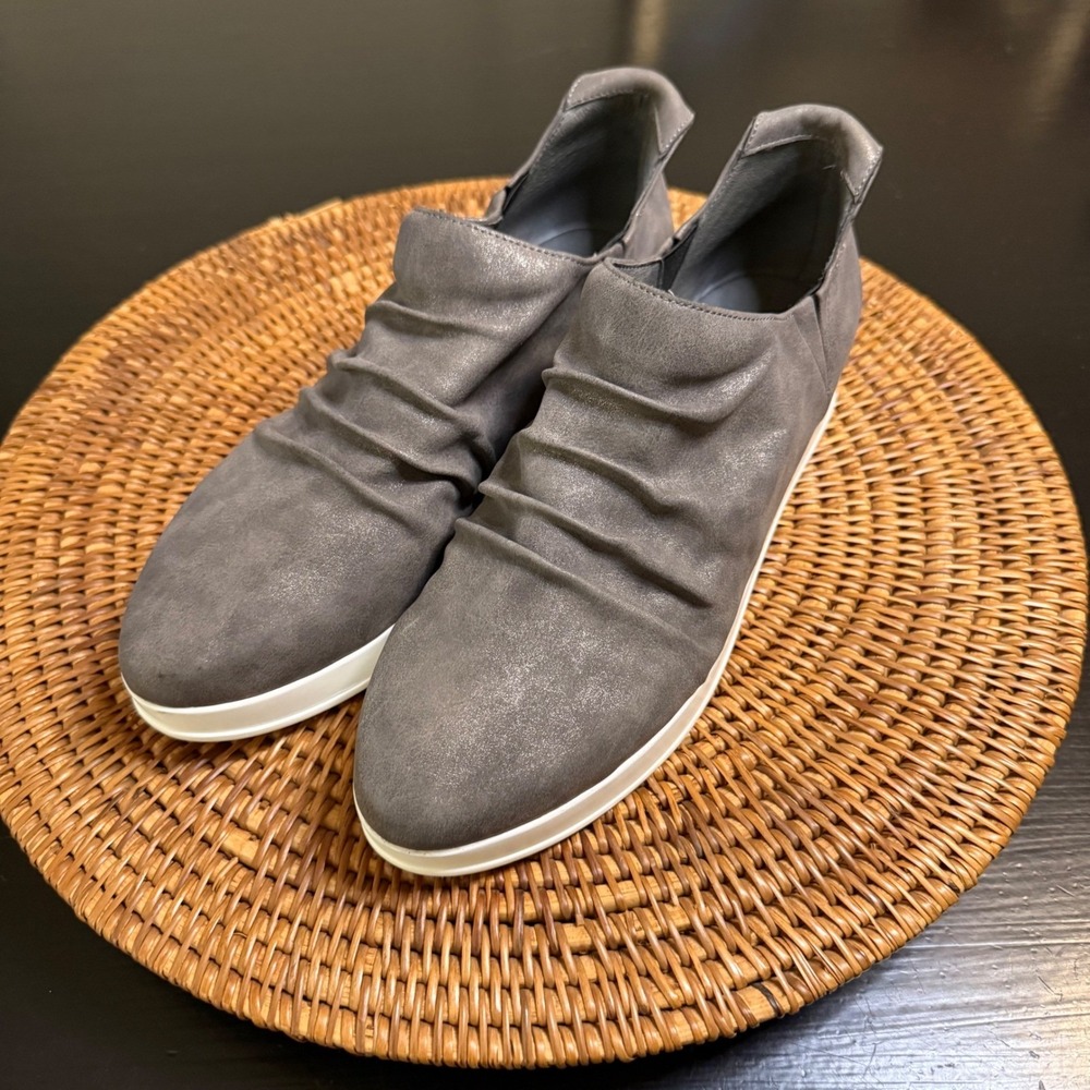 Antelope Womens‎ Ruched Metallic Grey Leather Slip On Platform Sneakers Shoes 39